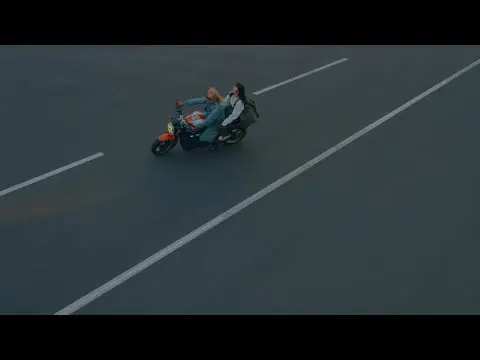 あいみょん –チカ【OFFICIAL MUSIC VIDEO】