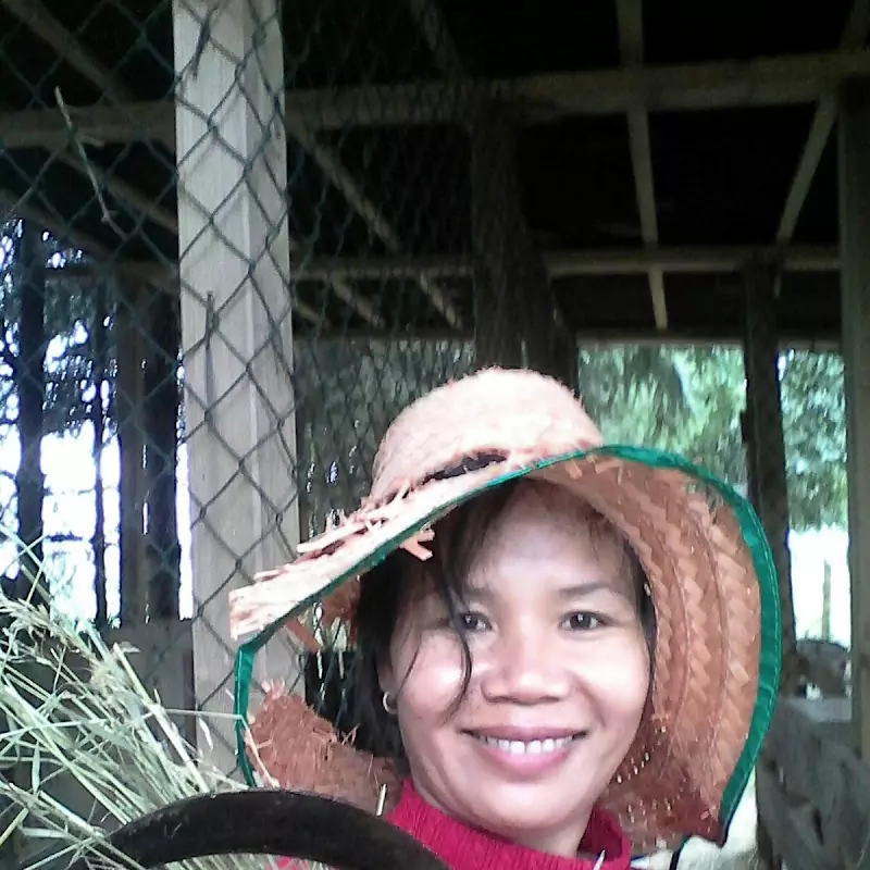 เมียฝรั่งชนบท ต๊ะ 555