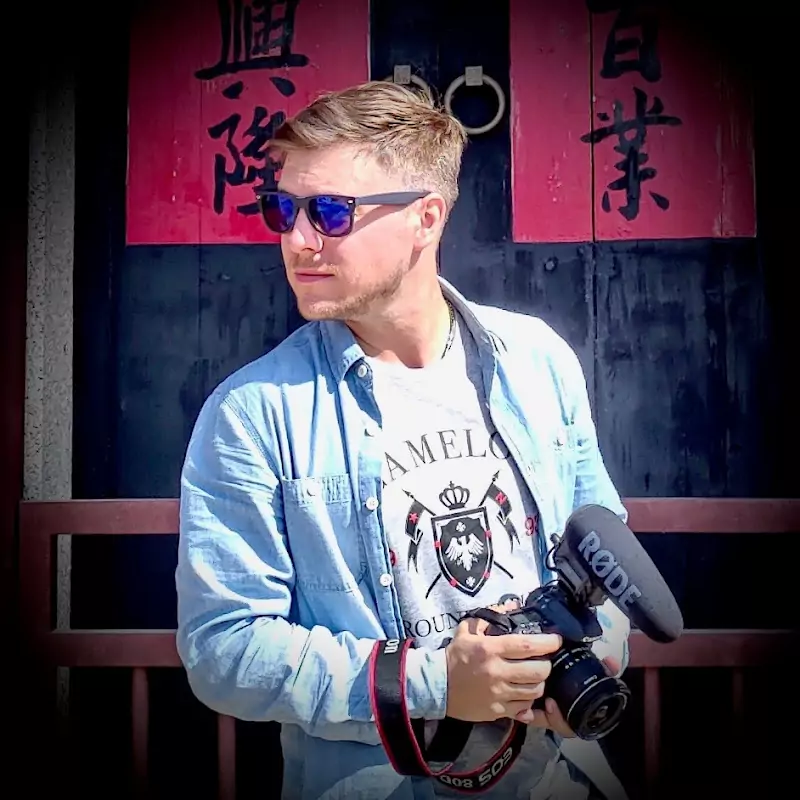 Wes Davies 衛斯理