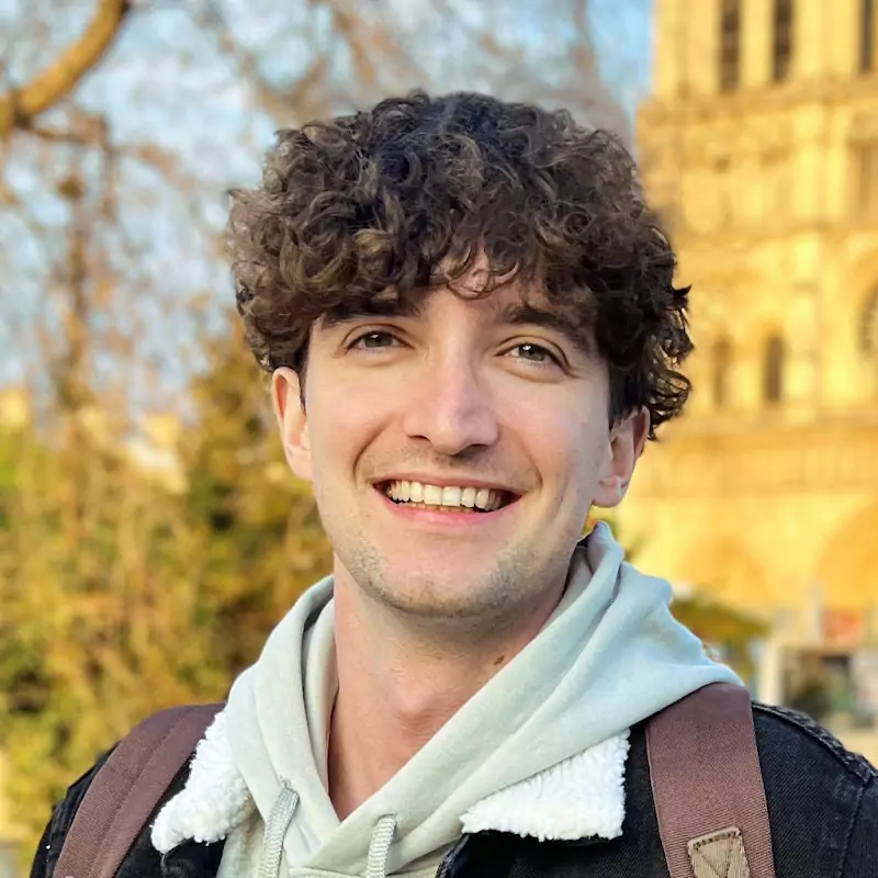 Bonjour Louis! 我是路易