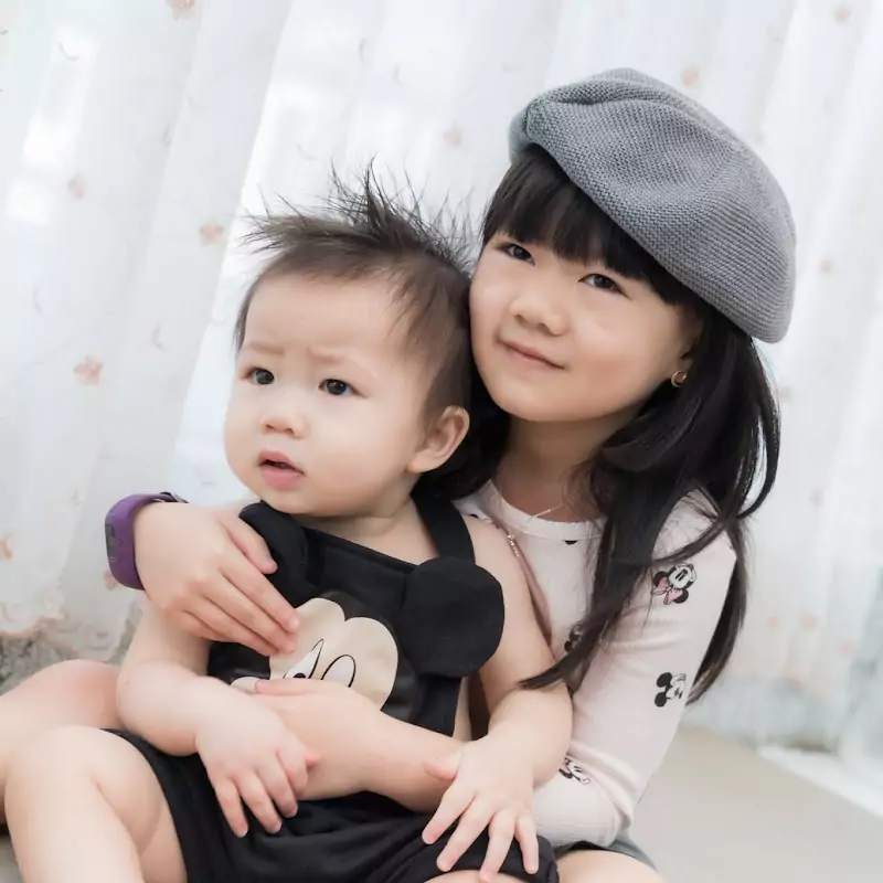 鰻魚家家酒 - 中文家庭雙語小孩