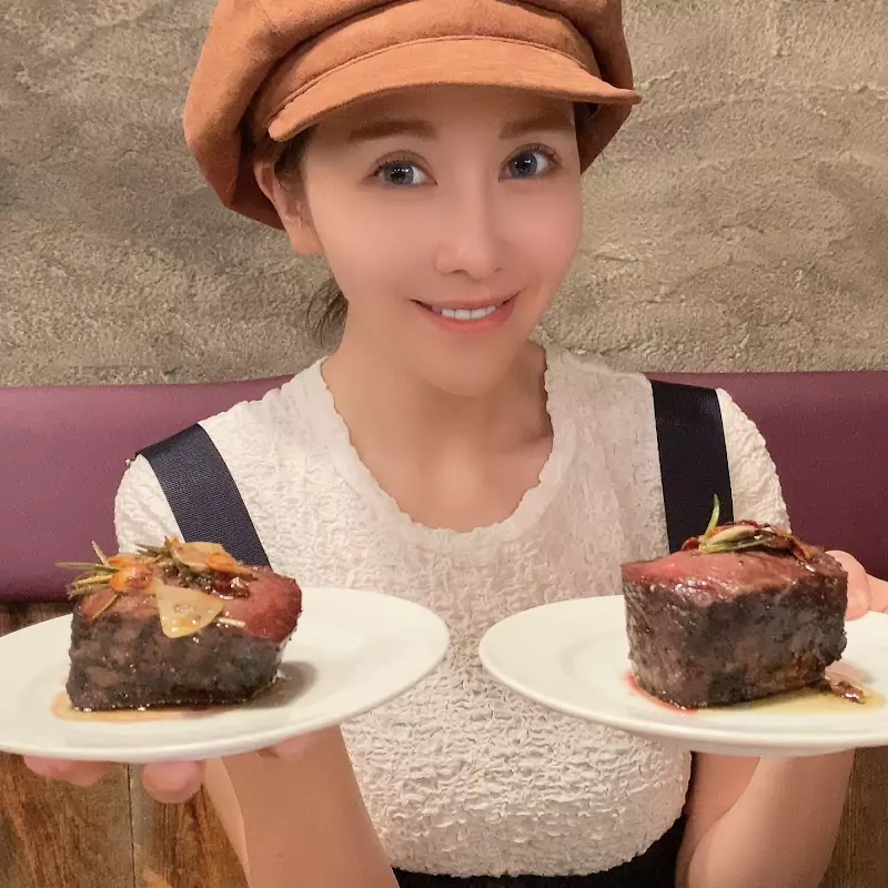 大食い中島佳代の『笑う佳代にはメシ来たる!!』