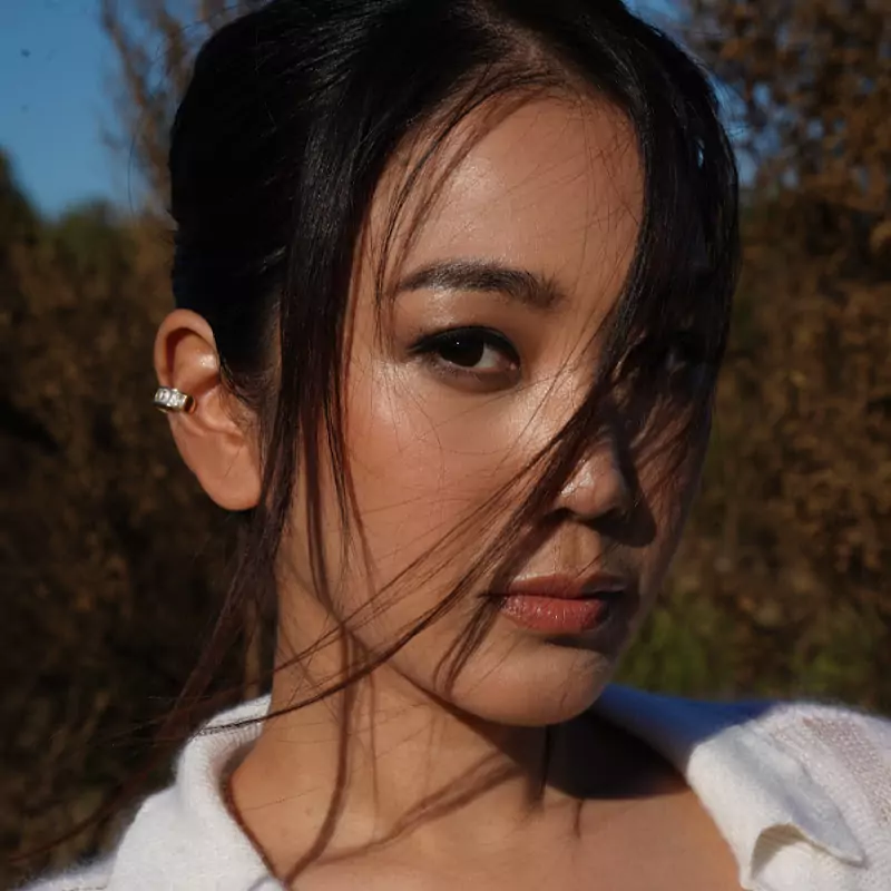 Lesley Chiang Official