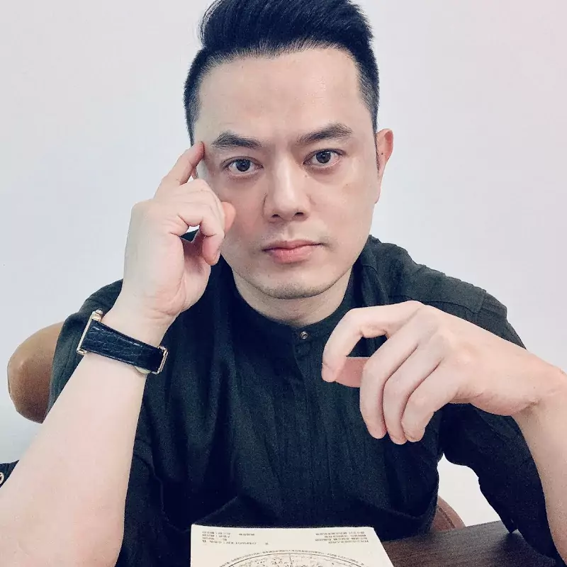 許睿光-《 光 》的殿堂